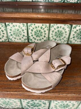 Birkenstock Siena big buckle leather sandal size 40 or 9-9.5